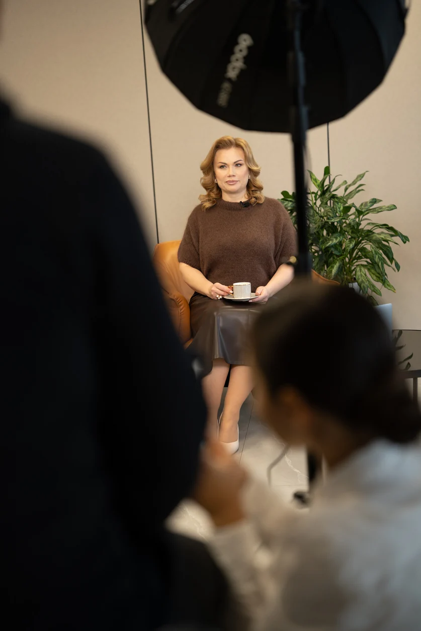 Raisa Ghirișan la filmarea trainingului de marketing